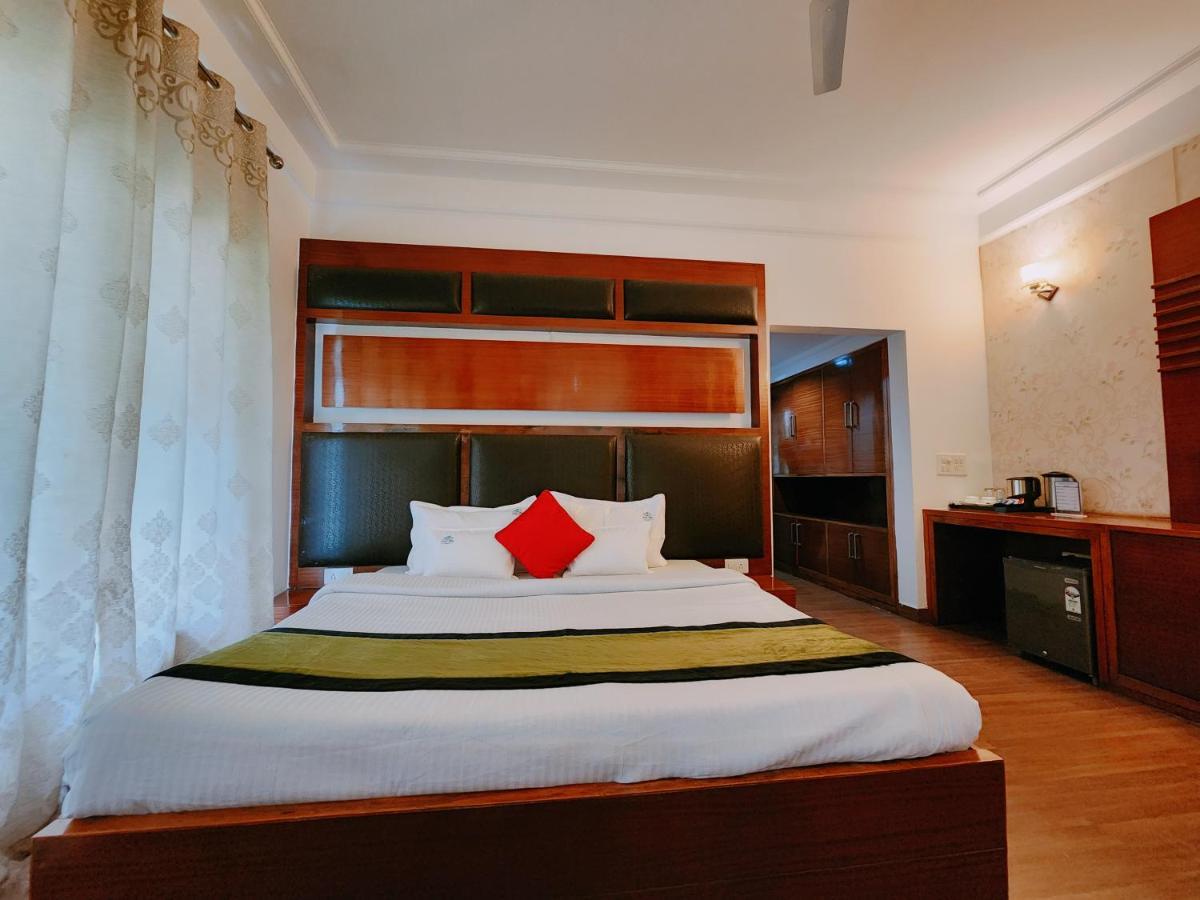 Hotel Bliss Kasauli Exterior photo